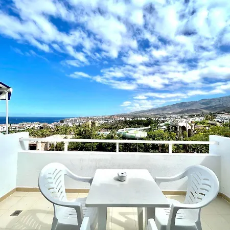 アパート Apartment With Beautiful View, Wifi, Pool, Tenerife South アデヘ