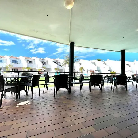 アパート Apartment With Beautiful View, Wifi, Pool, Tenerife South アデヘ