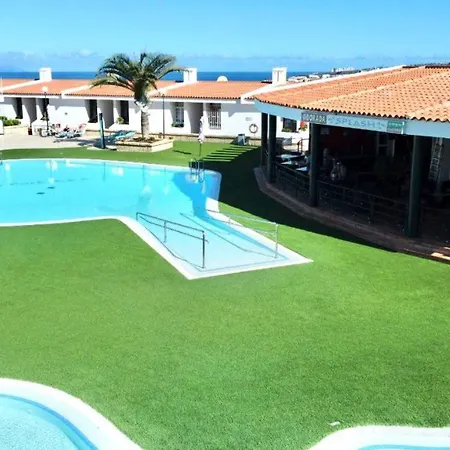 Apartment With Beautiful View, Wifi, Pool, Tenerife South アパート *
