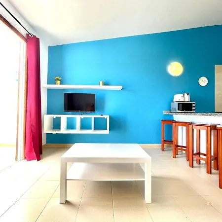 Apartment With Beautiful View, Wifi, Pool, Tenerife South