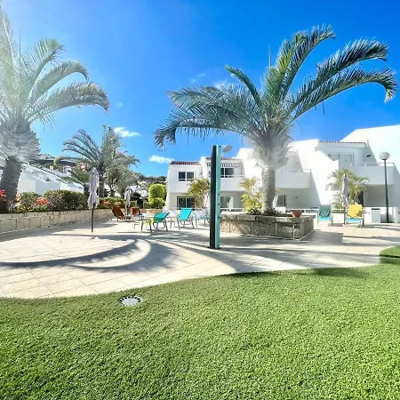 Apartment With Beautiful View, Wifi, Pool, Tenerife South アパート アデヘ