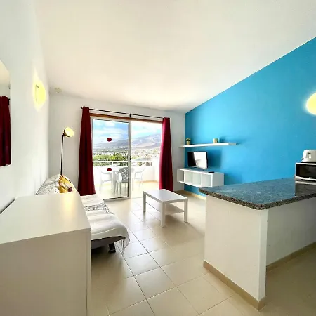 Apartment With Beautiful View, Wifi, Pool, Tenerife South アパート アデヘ