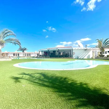 Apartment With Beautiful View, Wifi, Pool, Tenerife South アパート アデヘ