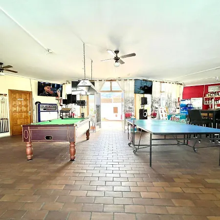 Apartment With Beautiful View, Wifi, Pool, Tenerife South アパート
