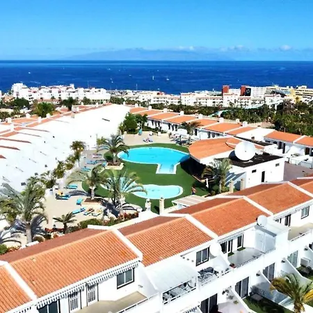 Apartment With Beautiful View, Wifi, Pool, Tenerife South *