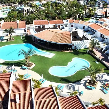 アパート Apartment With Beautiful View, Wifi, Pool, Tenerife South アデヘ