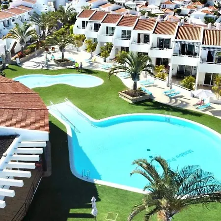 Apartment With Beautiful View, Wifi, Pool, Tenerife South