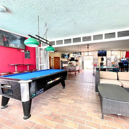 Apartment With Beautiful View, Wifi, Pool, Tenerife South アパート