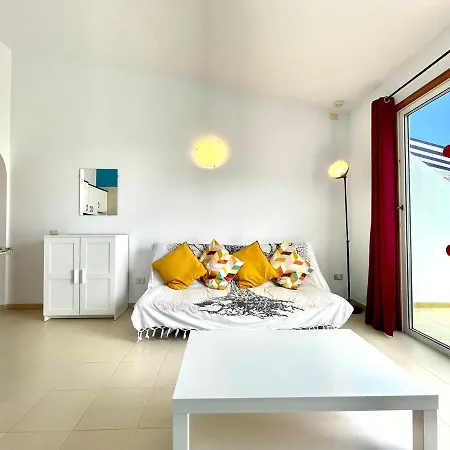 Apartamento Apartment With Beautiful View, Wifi, Pool, Tenerife South